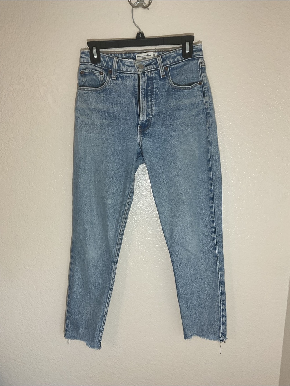 Abercrombie Curve Love High Rise Skinny Jeans 26 Light Wash Zip Repair
